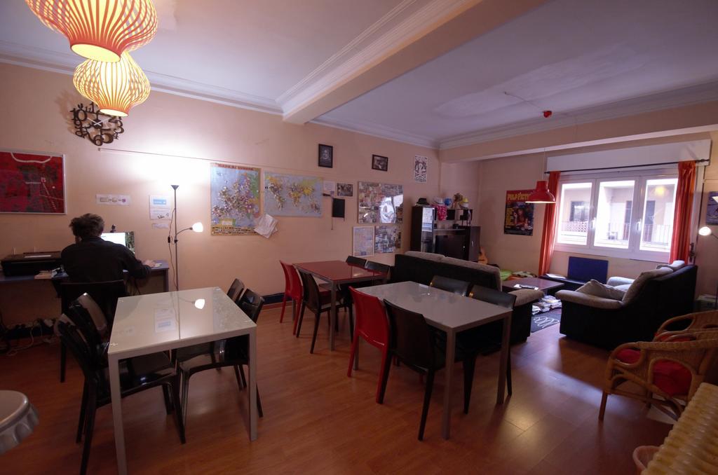 Hostel Hemingway Pamplona Exterior photo