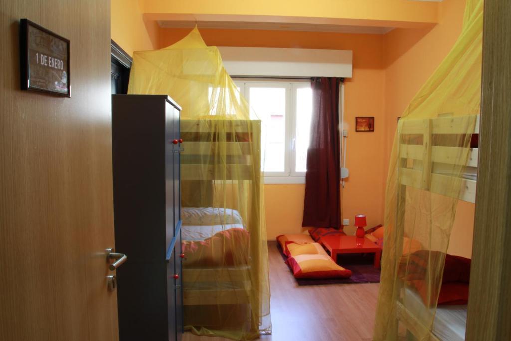 Hostel Hemingway Pamplona Room photo
